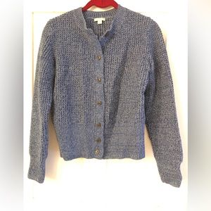 Gap sweater size Medium